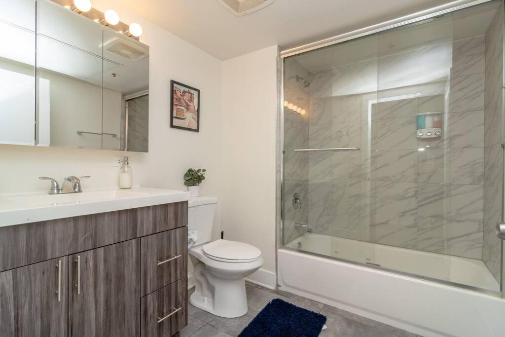 Mccormick Place 2Br Stylish Suite With Optional Parking And Gym For Up To 8 Guests Near Soldier Field And Grant Park Chicago Exteriér fotografie