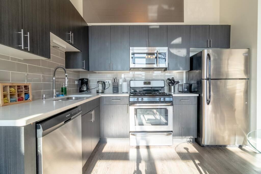 Mccormick Place 2Br Stylish Suite With Optional Parking And Gym For Up To 8 Guests Near Soldier Field And Grant Park Chicago Exteriér fotografie